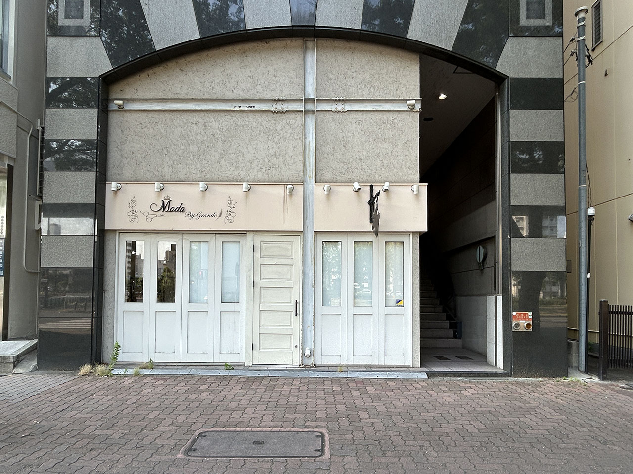 GS栄2ビル入口写真